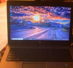 hp laptop plus charger(minor line in display)