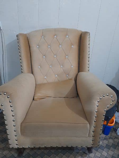 like brand new sofa chair 3