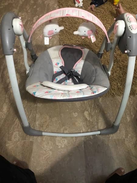 Mustella Deluxe Portable Baby Swing 2