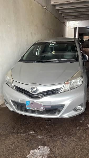 Toyota Vitz 2014 4