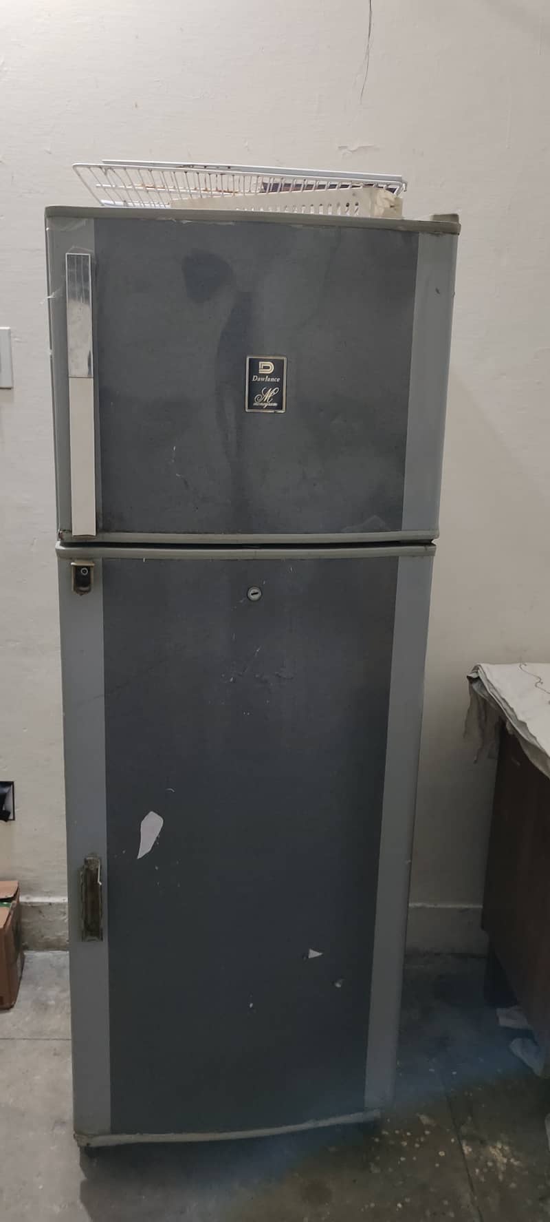 Dawlence Refrigerator in good condition 1