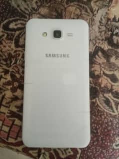 Samsung Galaxy J7