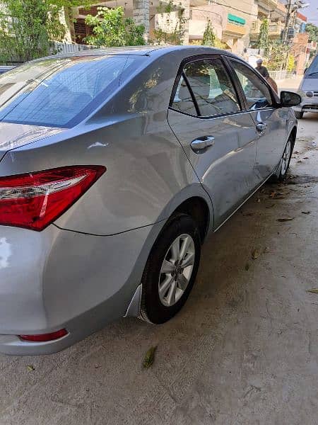 Toyota Corolla Altis 2015 6