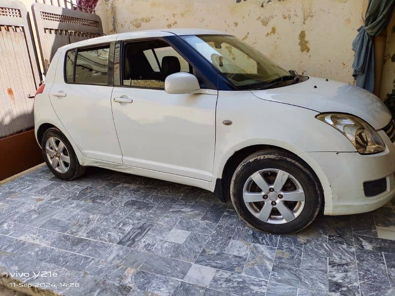 Suzuki Swift 2010 3