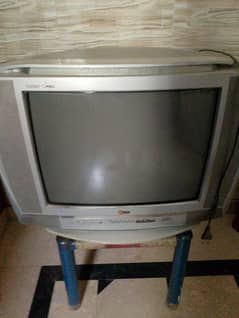 tv good condition l