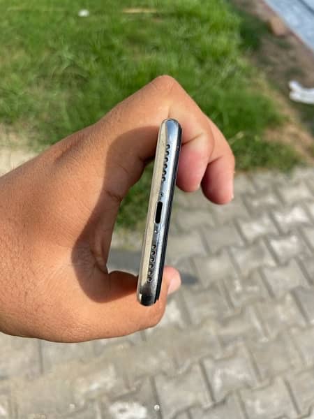 iPhone X 256gb non pta condition 10/10 4