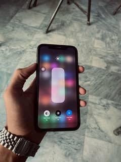 IPHONE XR 0