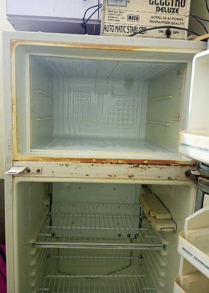 Dawlance fridge 0