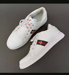 Boy's Sports Shoes , White