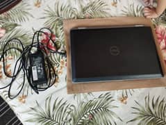 Dell Touch screen Laptop for sale best battery backup