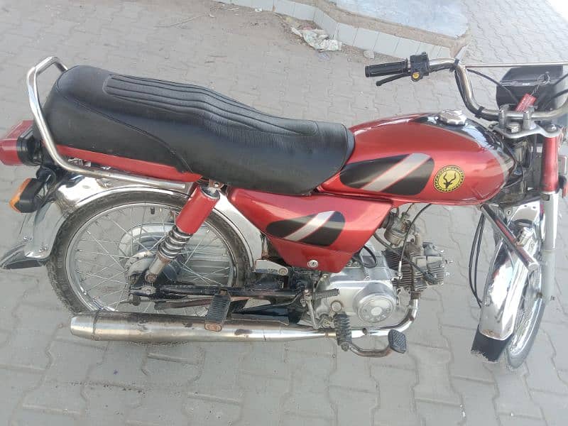 Ravi bike in guddd condition. 9