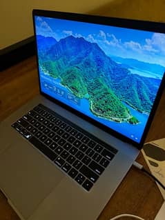 MacBook Pro 2017 retina disply 0