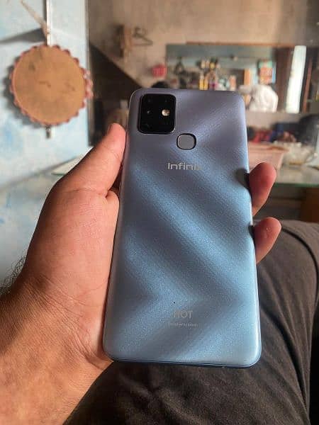 Infinix Hot 10 2