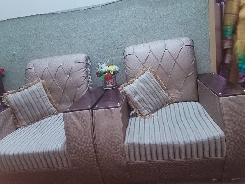 5 Seater Sofas 0