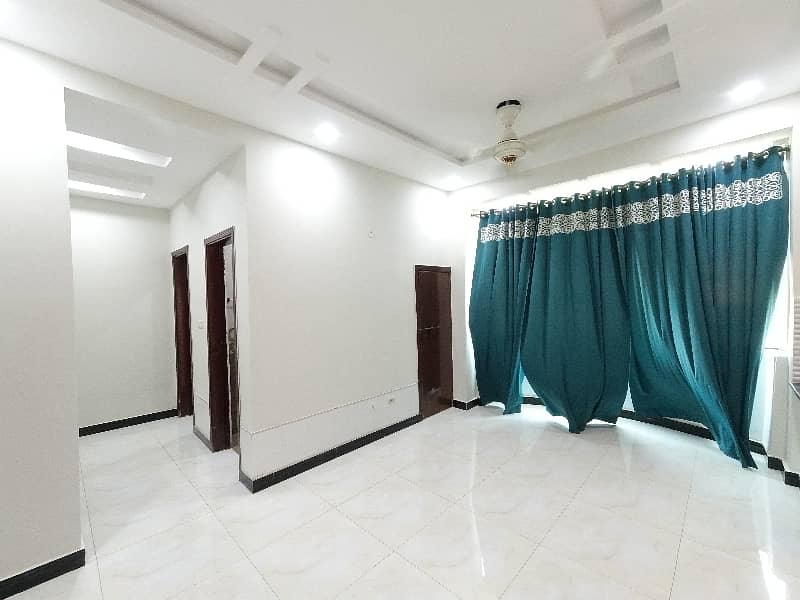 700 Square Feet Flat For sale In Islamabad 13