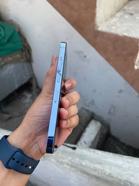 iphone 13  pro 256Gb 3