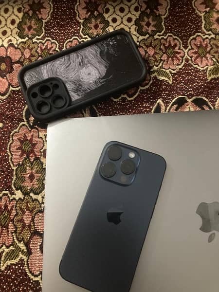 iPhone 15 pro 128 GB 10/10 with box (JV) 3