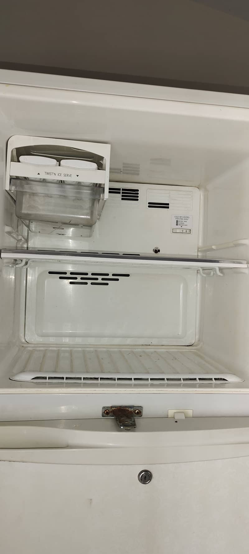 LG important refrigerator GR-T382SC made korea 3