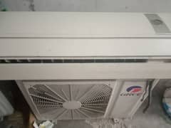 gree anergy sever 2 ton ac good condition