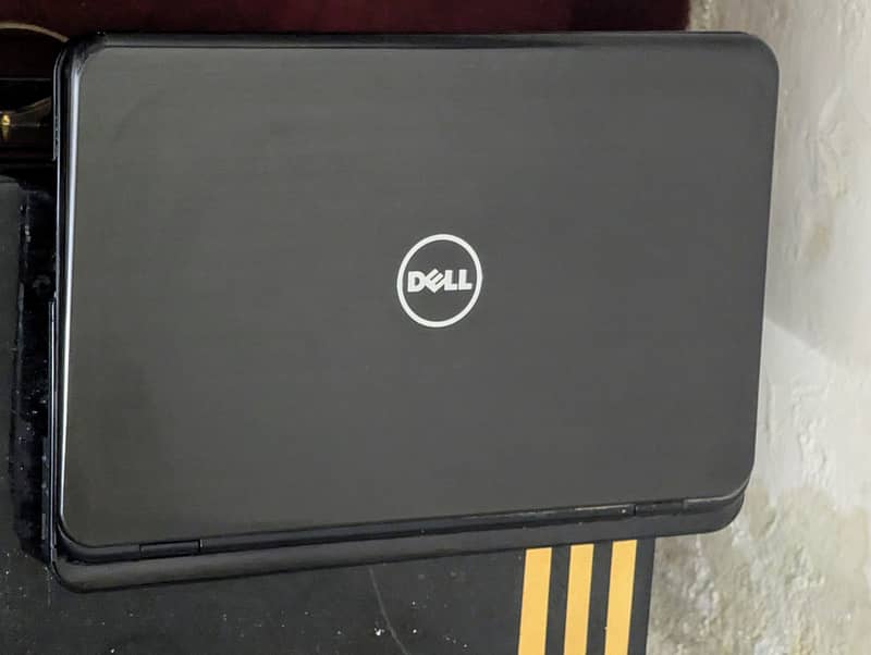 Dell n5110 core i5 White spots on LCD 5