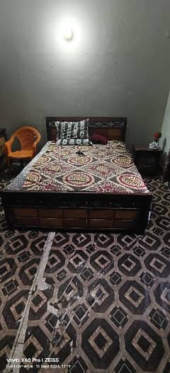 bed and side table and drising table