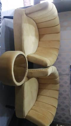 2 coffee chairs