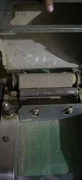 potato crinkle cutting machine 3