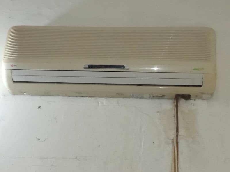 LG AC for sale 1