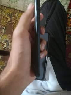 pixel 4 argent sale krna hai  very cheap price lagadi sealed set hai