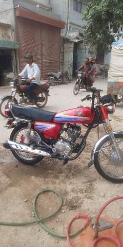 HONDA CG 125 2001 MODEL . . OLD IS GOLD