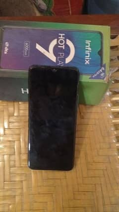 Infinix hot 9 play 3/64 0