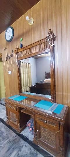 Chinioti King Size bed with side tables and dressing