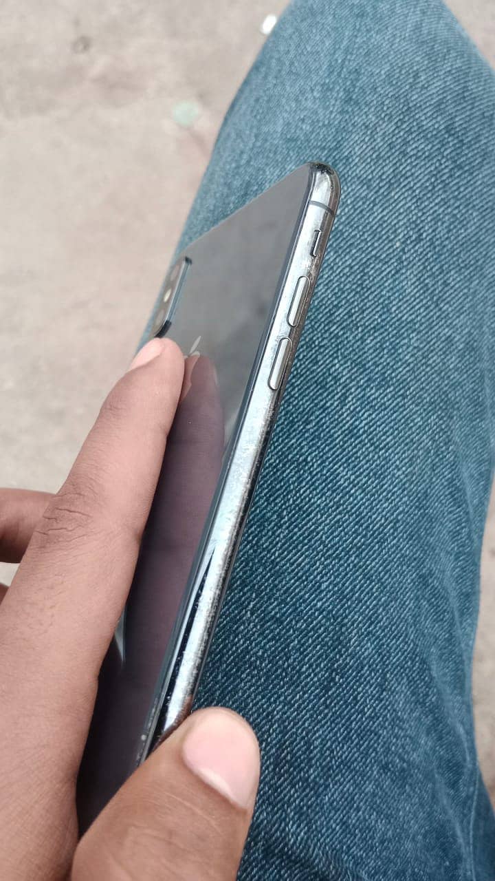 Xs max  256 gb  Pta approved  80 demand 3