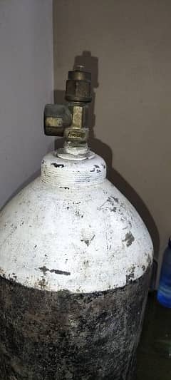 oxygen cylinder used condition