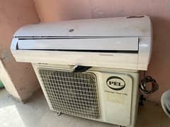 2 season chala hua h pel ka dc inverter h contact /03117293553 only wp