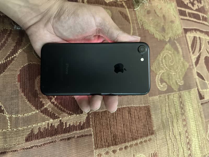 IPhone 7  128gb Pta Approved 0