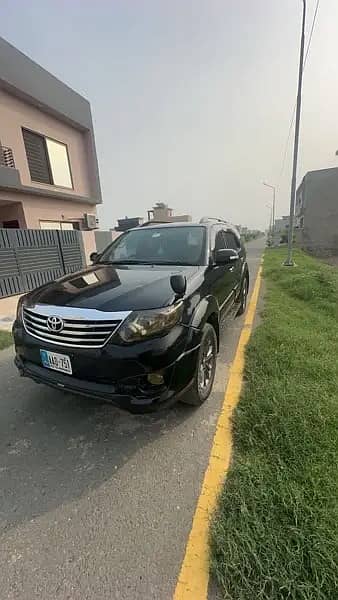 Toyota Fortuner V 2015 2