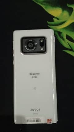 Aquos brand new display 12/128 single sim active . . R6