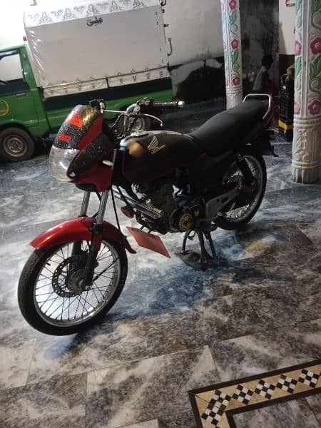 Honda Deluxe 125 5