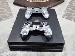 Ps4 Pro 1tb 7218B series with 8 Games