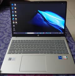 like new HP laptop core i5 13 generation