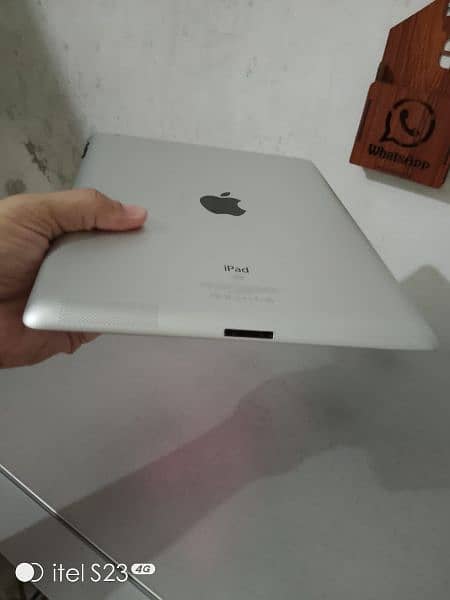 Apple Ipad Air 2 for Sell 3