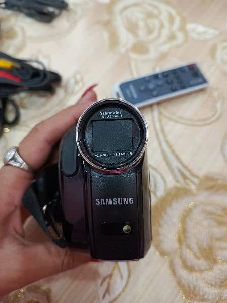 samsung figital camcorder 34x optical zoom 8