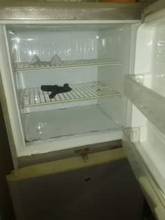 pell Ka fridge ha . koi msla NAHI ha  .