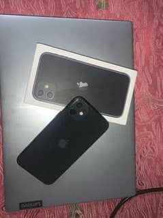 iPhone 11 10/10 condition with box