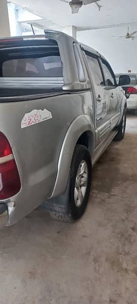 Toyota Hilux 2013 10