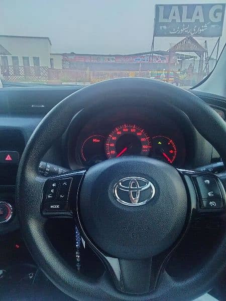 Toyota Vitz 2018 3