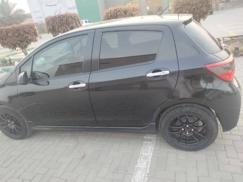 Toyota Vitz 2018 5