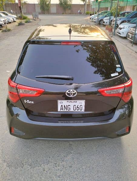 Toyota Vitz 2018 16