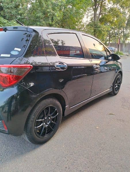 Toyota Vitz 2018 17